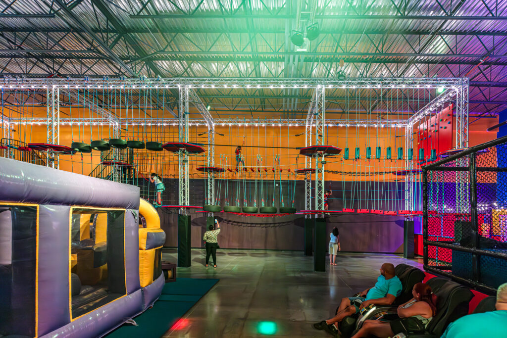 Ariel Ropes Davenport – Planet Obstacle